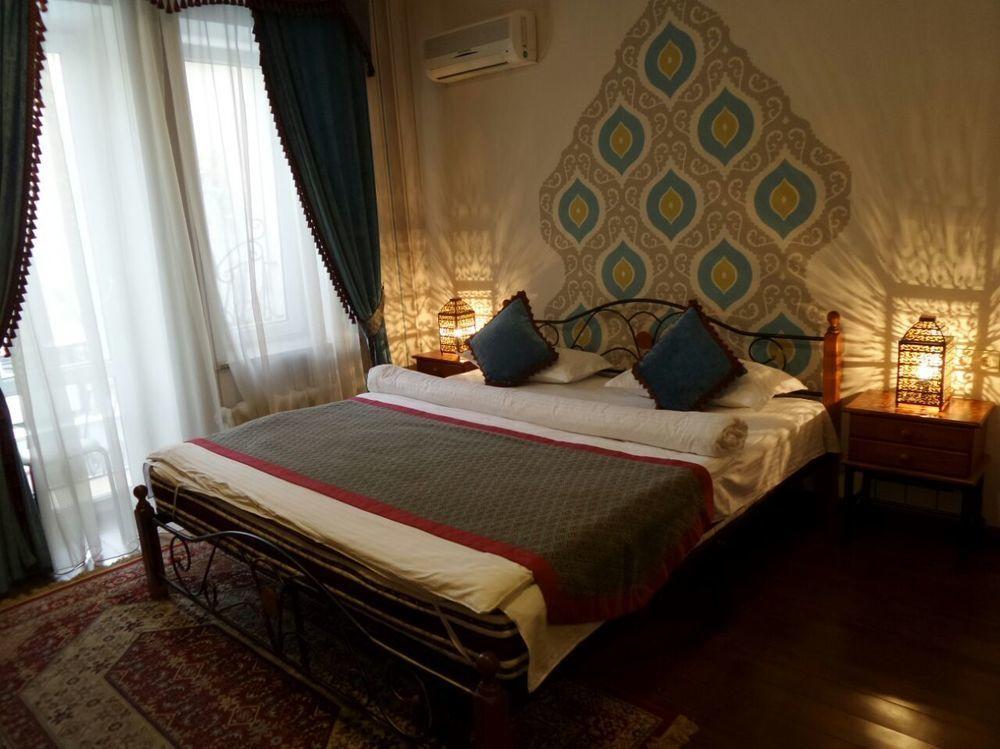Resident Hotel Gogol Ałma Ata Zewnętrze zdjęcie